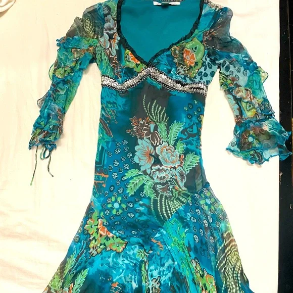 100 percent Silk Diane Von Furstenberg dress - Picture 1 of 4